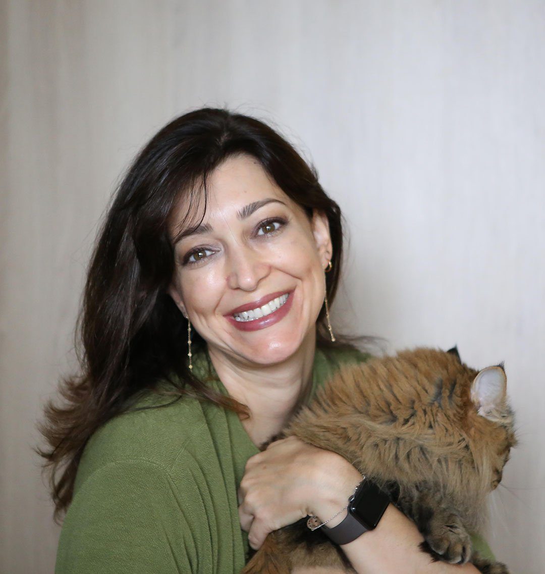 Poliana Scarcella com seu gato